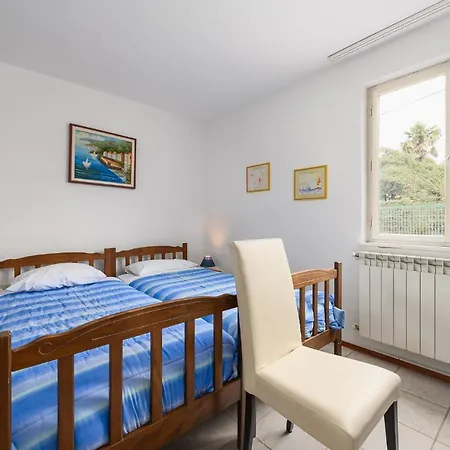 Ivana , Affordable On A Great Location Umag