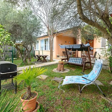 Ivana , Affordable On A Great Location Umag