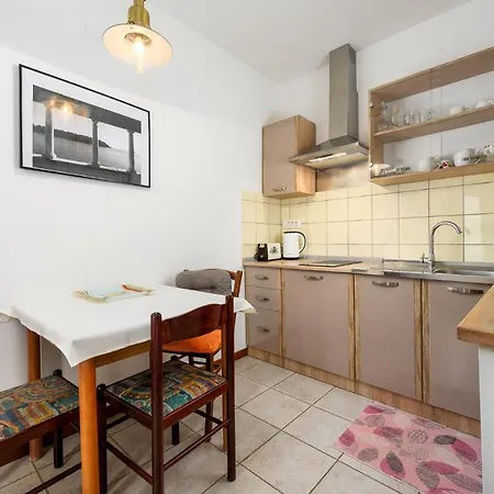 Ivana , Affordable On A Great Location